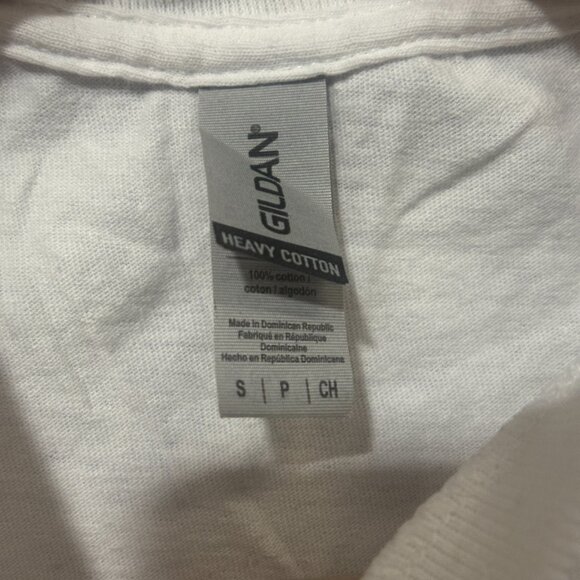 EUC Gildan "Black Hawk Fan" White T-Shirt Red Font Chicago Blackhawks Size Small - Picture 4 of 8